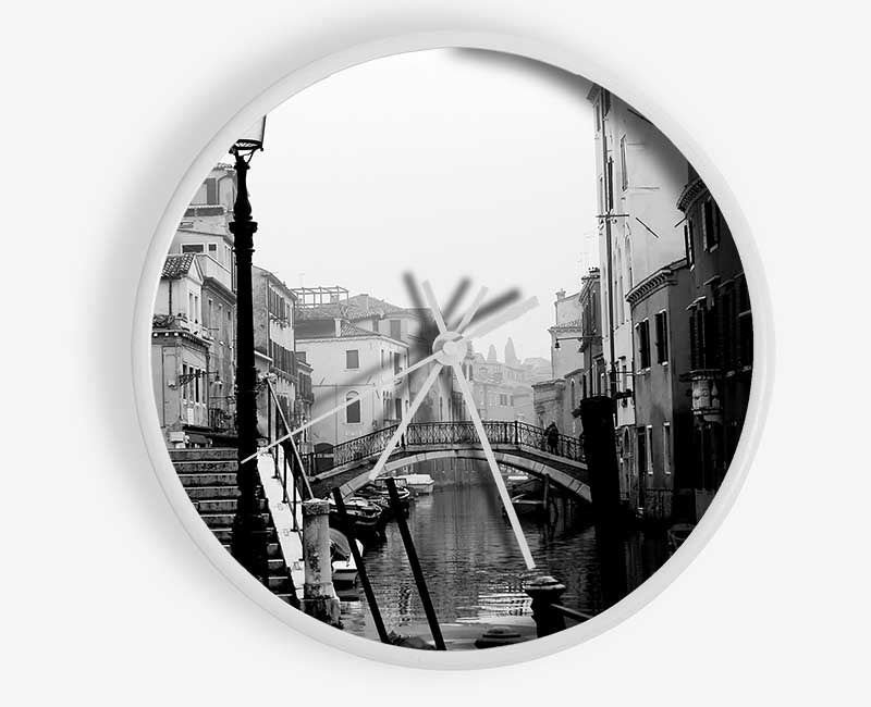 Venice Retro B n W Clock - Wallart-Direct UK