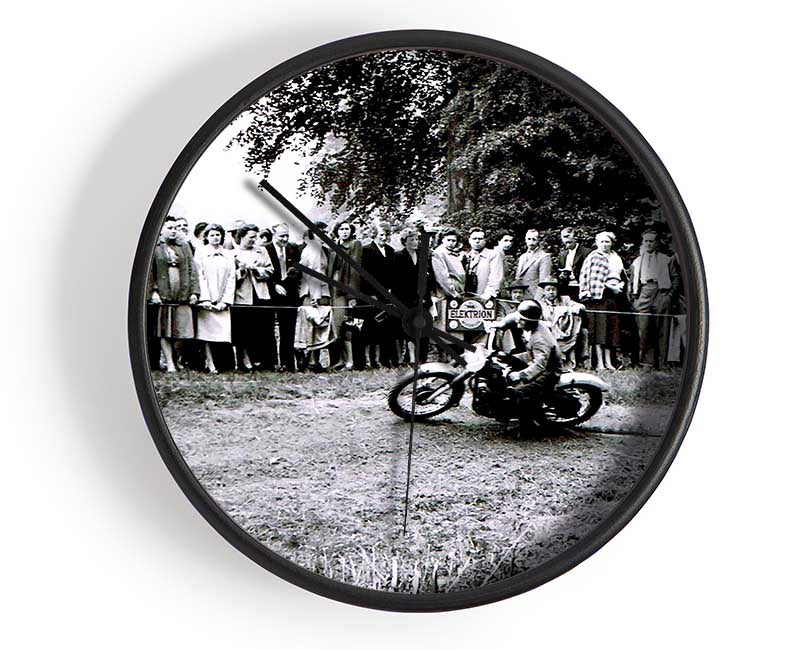Vintage Motorcross Crowd Clock - Wallart-Direct UK