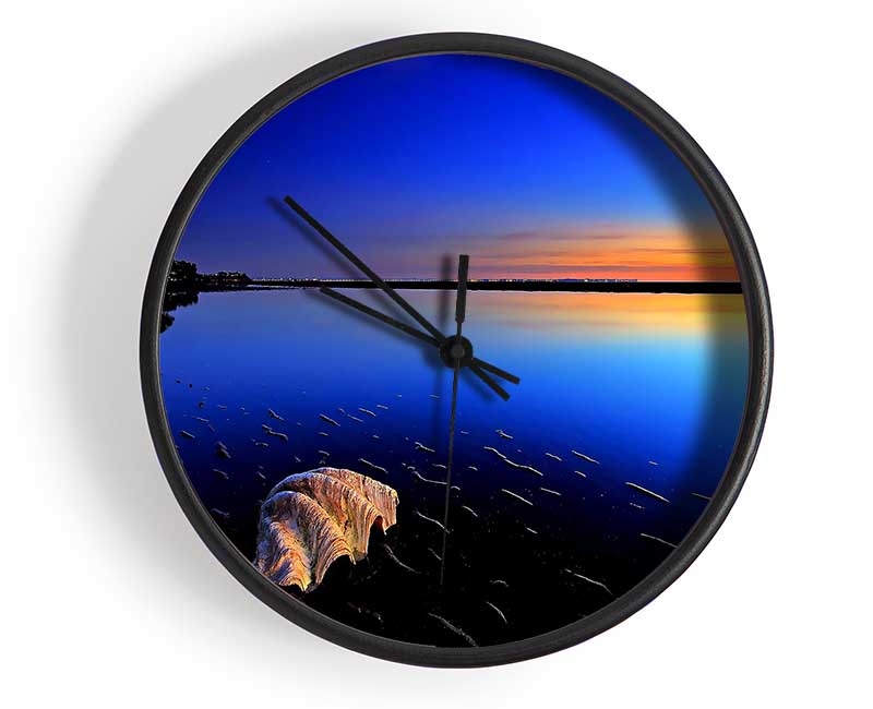 Shell On The Deep Blue Ocean Clock - Wallart-Direct UK