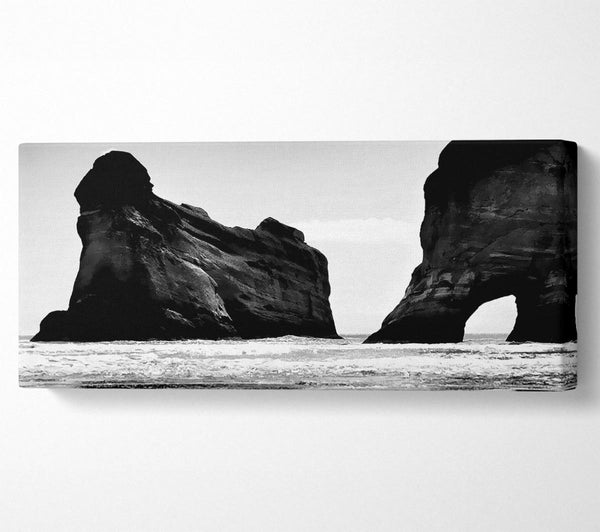 The Doorway To The Ocean B n W