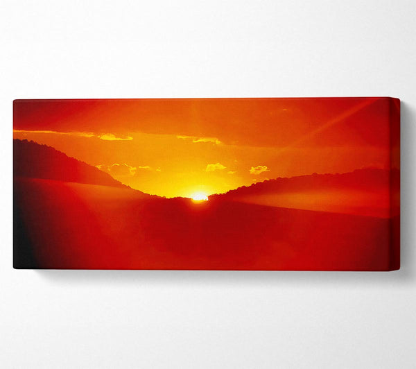Atemberaubendes orangefarbenes Sonnenfeuer