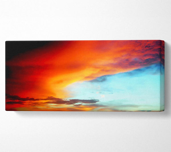 Atemberaubende rote Wolkenformation