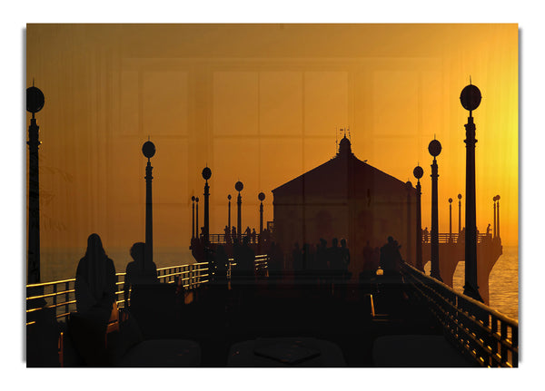Pier bei Sonnenuntergang