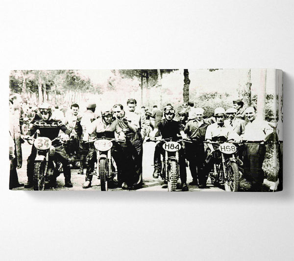 Vintage-Motorcross vor dem Startschuss