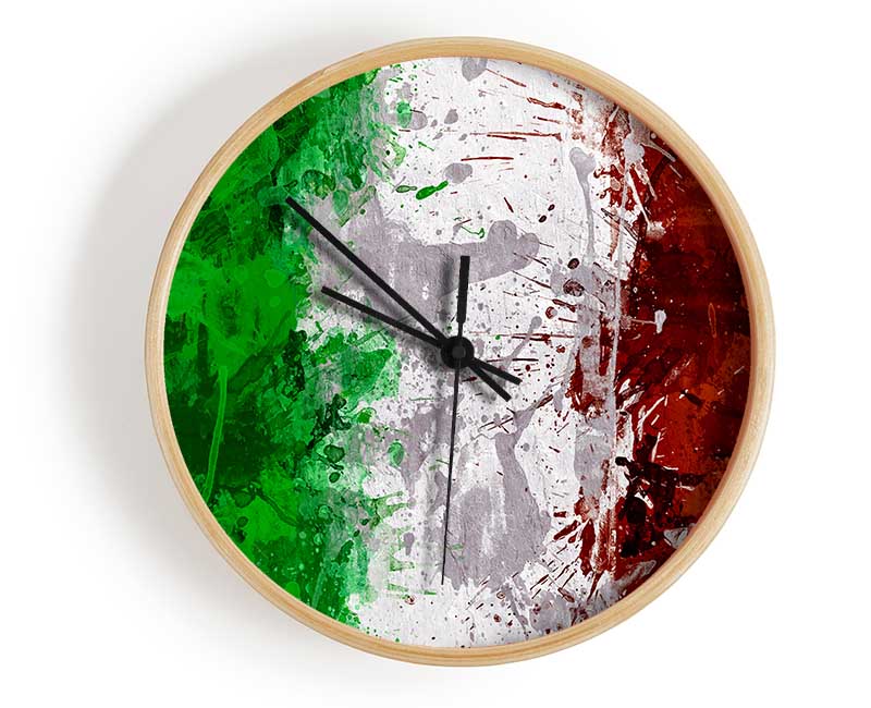 Grunge Flag Of Italy Clock - Wallart-Direct UK