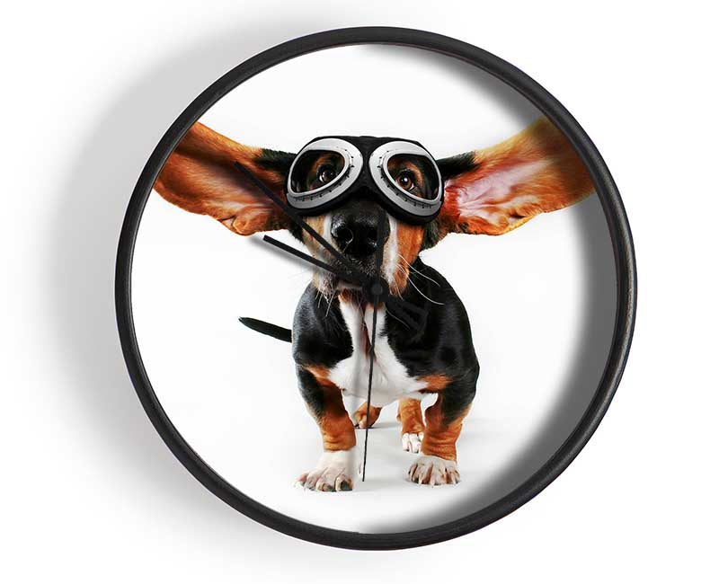 Basset Hound Flight Clock - Wallart-Direct UK