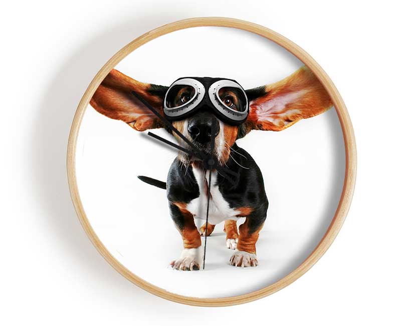 Basset Hound Flight Clock - Wallart-Direct UK