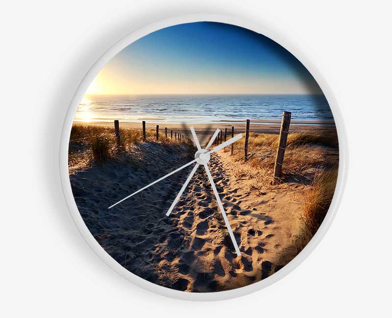 Trip To Paradise Clock - Wallart-Direct UK