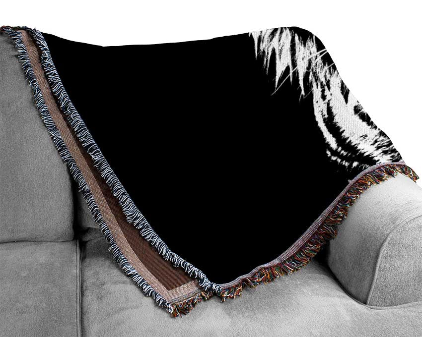Stunning Tiger Face Woven Blanket