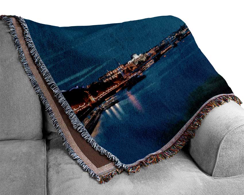 London Eye Pink Glow Woven Blanket