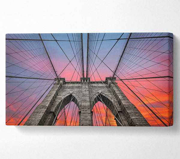 Feuerhimmel über der Brooklyn Bridge
