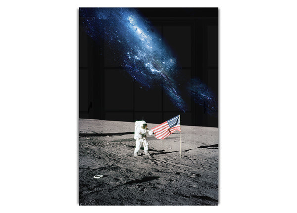 Astronaut und die amerikanische Flagge auf dem Mond