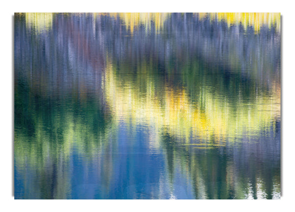 Green and blue reflections staggered