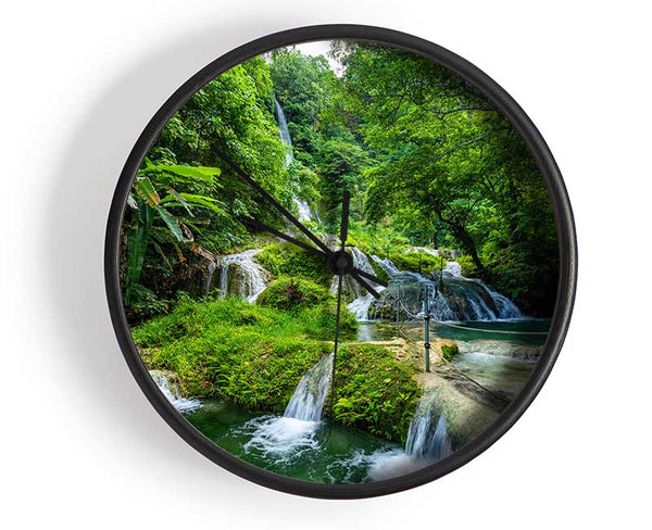 Green paradise mountain jungle Clock - Wallart-Direct UK