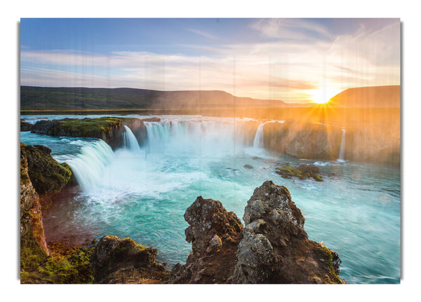 Waterfalls emptied into the sea