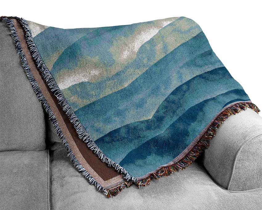 Red Sun Over The Ripples Woven Blanket