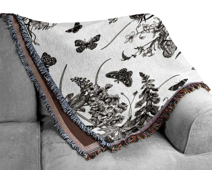 Lovely Sepia Pattern Woven Blanket