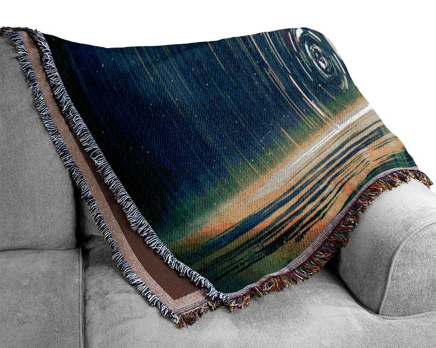 Water Jets Entry Woven Blanket