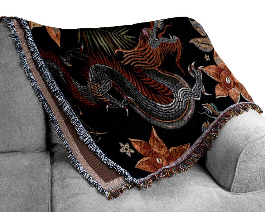 The Chinese Dragon Pattern Woven Blanket